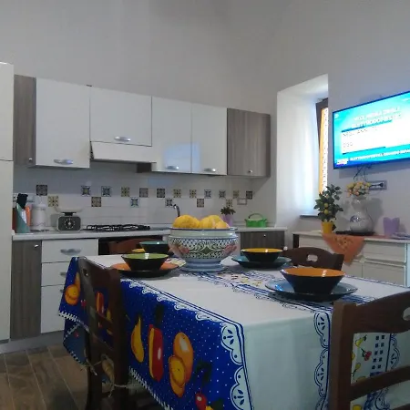 Sea & Sun Apartment *